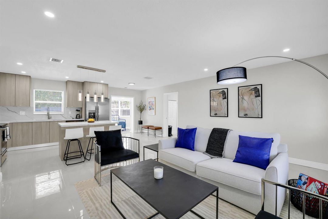 Living Room 4