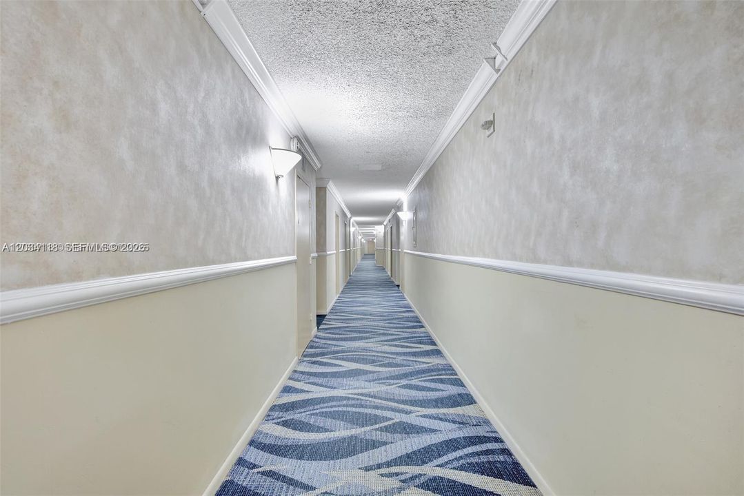 For Rent: $2,900 (1 beds, 2 baths, 1202 Square Feet)
