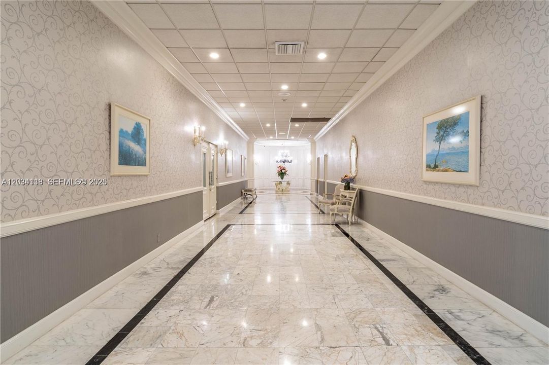 For Rent: $2,900 (1 beds, 2 baths, 1202 Square Feet)