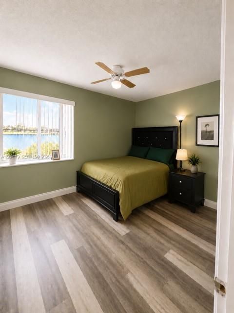 For Sale: $224,900 (2 beds, 2 baths, 1000 Square Feet)