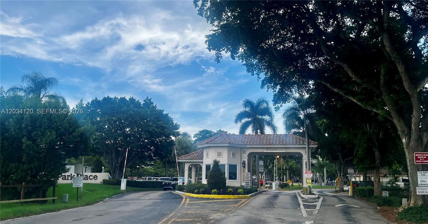Entrance gate