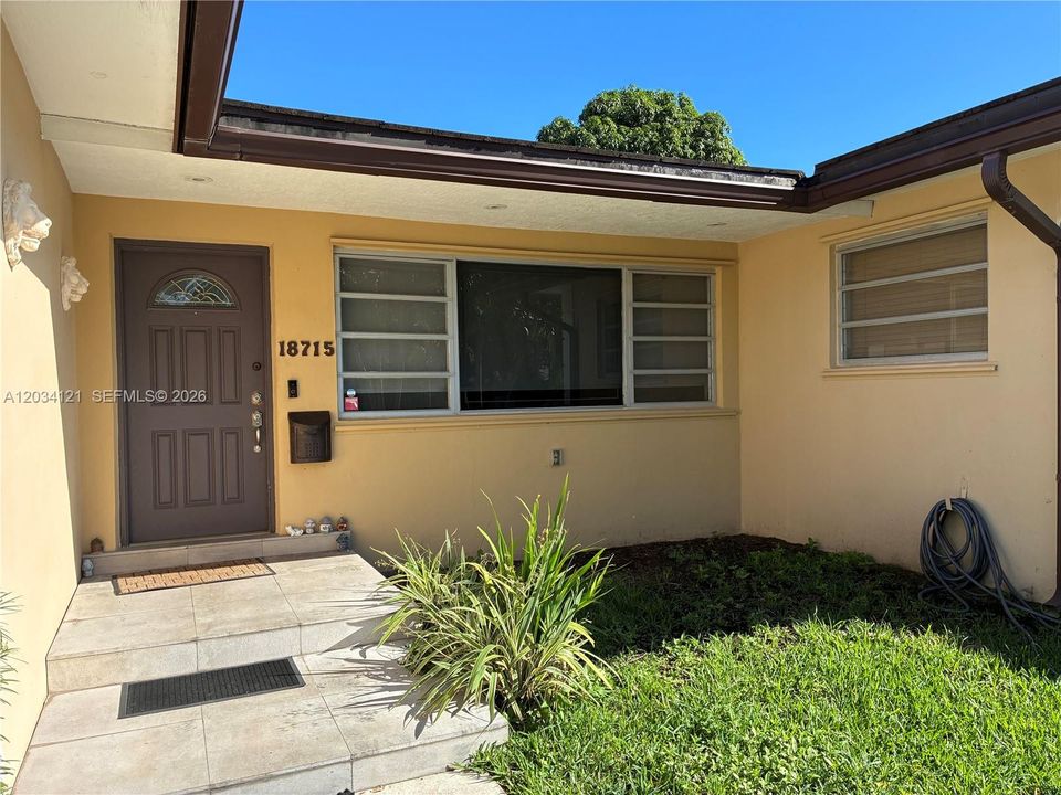 For Sale: $1,719,900 (5 beds, 3 baths, 3815 Square Feet)