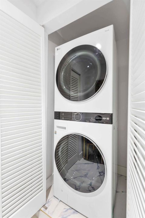 Washer-Dryer