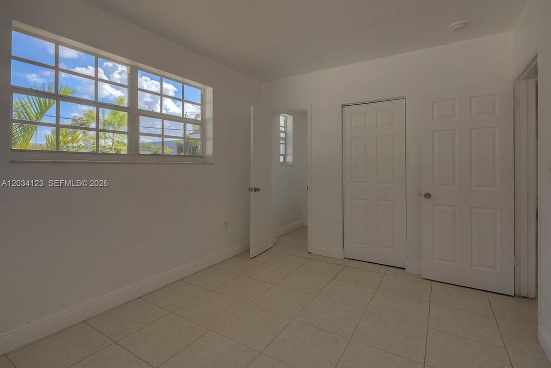 For Rent: $4,300 (4 beds, 2 baths, 1491 Square Feet)