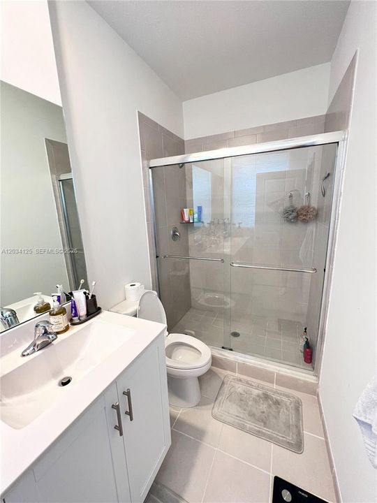 For Rent: $3,630 (3 beds, 2 baths, 1378 Square Feet)