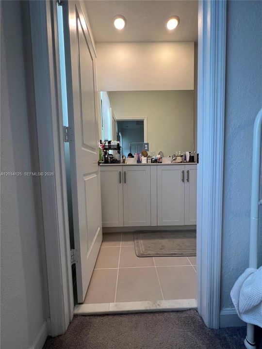 For Rent: $3,630 (3 beds, 2 baths, 1378 Square Feet)