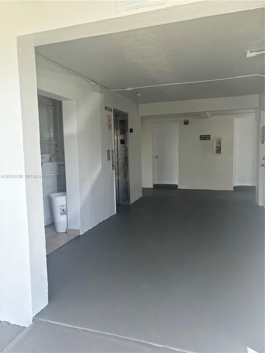 For Rent: $1,850 (1 beds, 1 baths, 648 Square Feet)