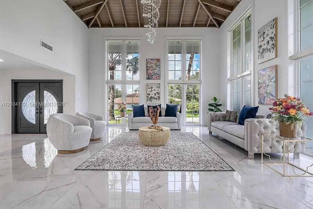 For Sale: $2,599,000 (5 beds, 4 baths, 4614 Square Feet)