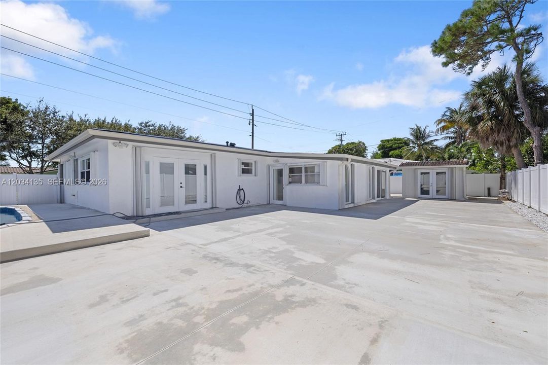 For Rent: $4,800 (3 beds, 3 baths, 1744 Square Feet)