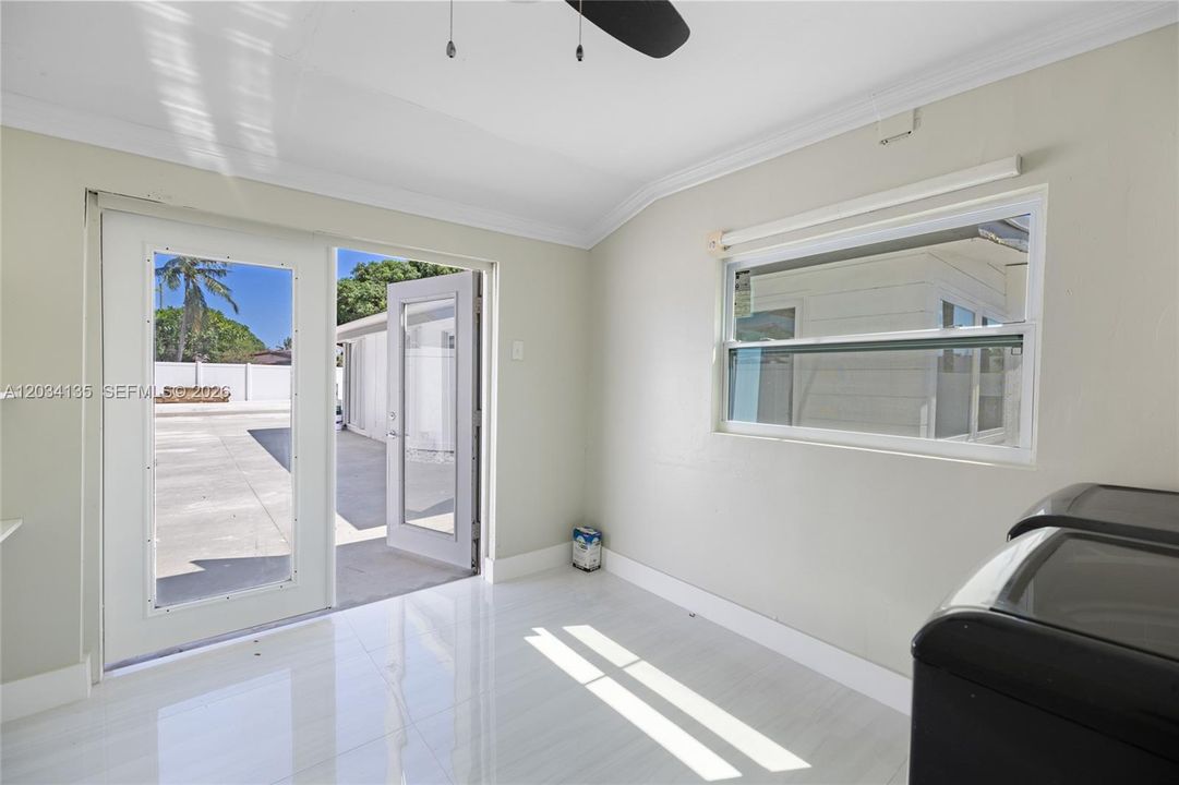 For Rent: $4,800 (3 beds, 3 baths, 1744 Square Feet)