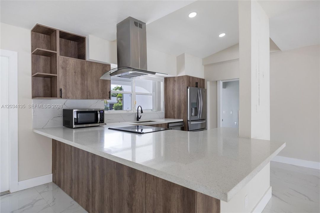 For Rent: $4,800 (3 beds, 3 baths, 1744 Square Feet)