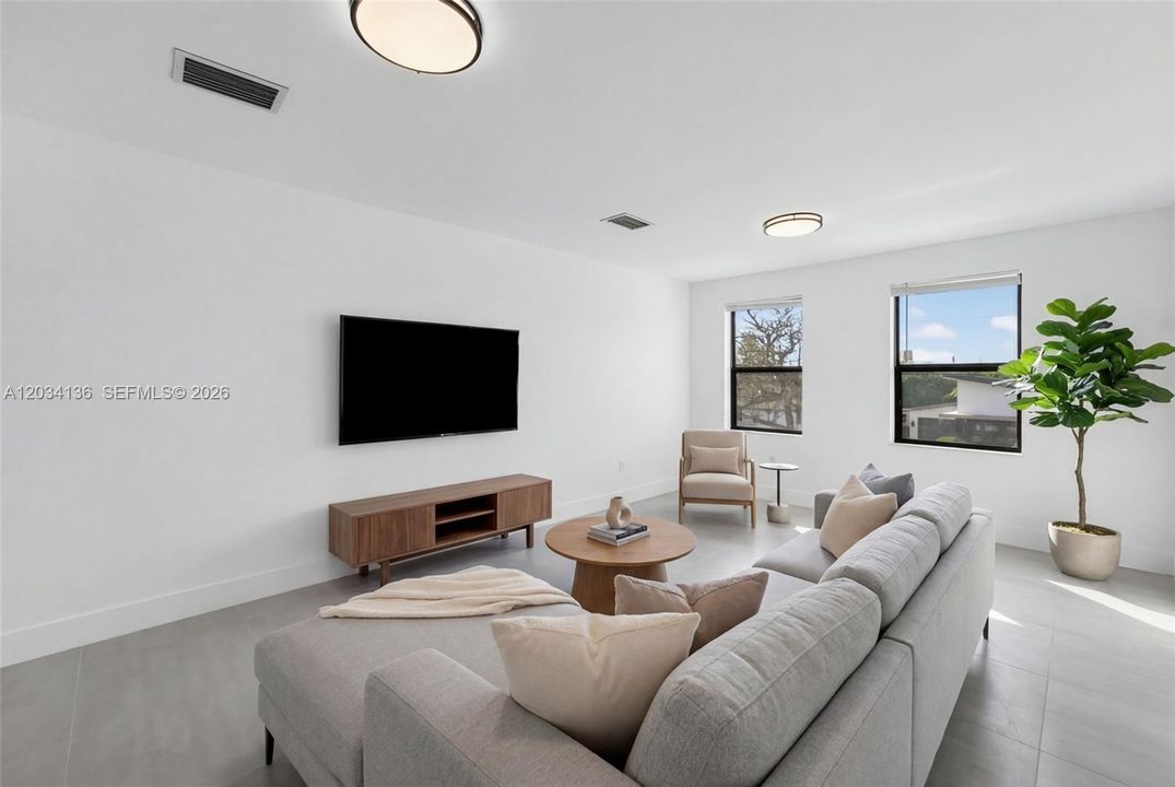For Sale: $795,000 (0 beds, 0 baths, 1184 Square Feet)