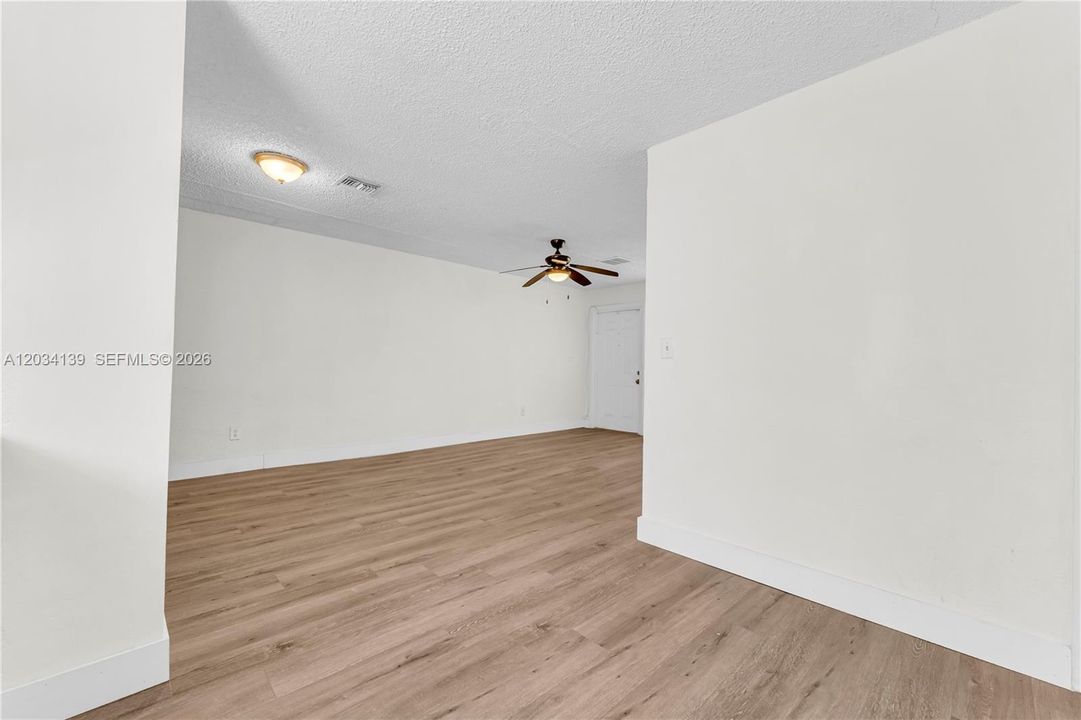 For Rent: $2,800 (3 beds, 2 baths, 1440 Square Feet)
