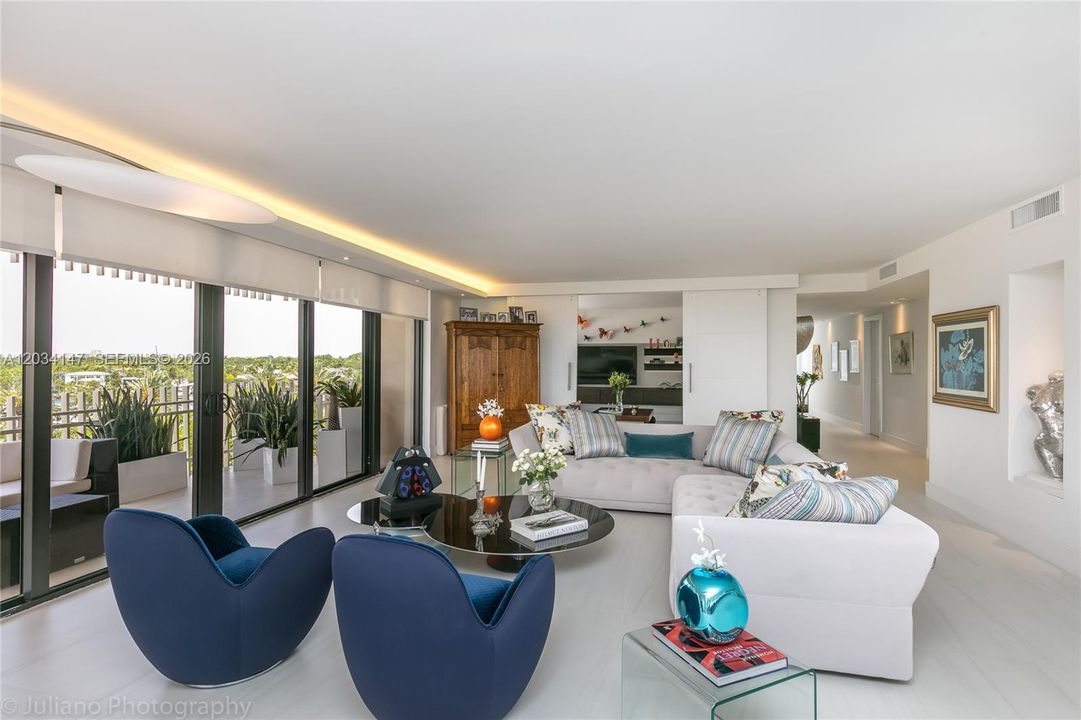 En Venta: $3,050,000 (3 camas, 2 baños, 2398 Pies cuadrados)