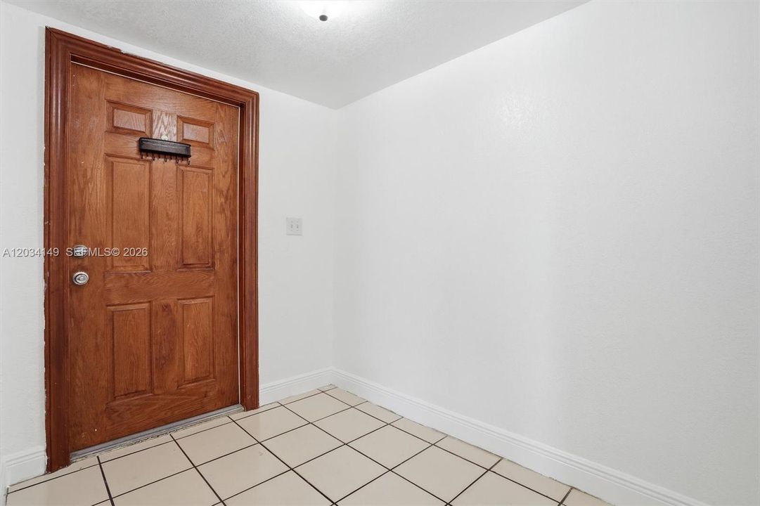 For Sale: $380,000 (3 beds, 2 baths, 1200 Square Feet)