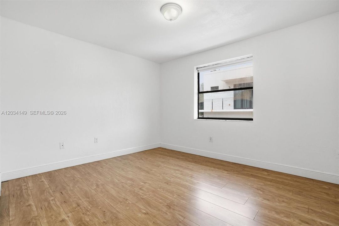 For Sale: $380,000 (3 beds, 2 baths, 1200 Square Feet)
