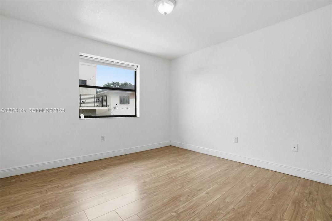 For Sale: $380,000 (3 beds, 2 baths, 1200 Square Feet)