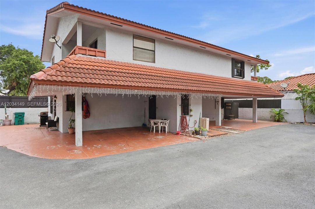 For Sale: $380,000 (3 beds, 2 baths, 1200 Square Feet)