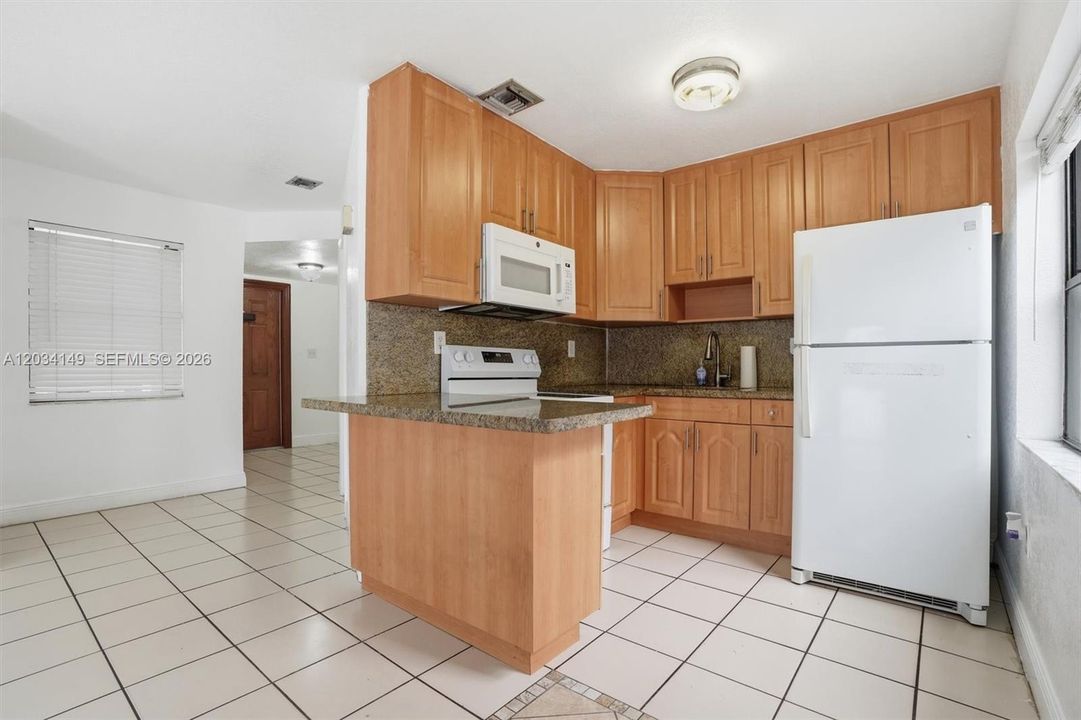 For Sale: $380,000 (3 beds, 2 baths, 1200 Square Feet)