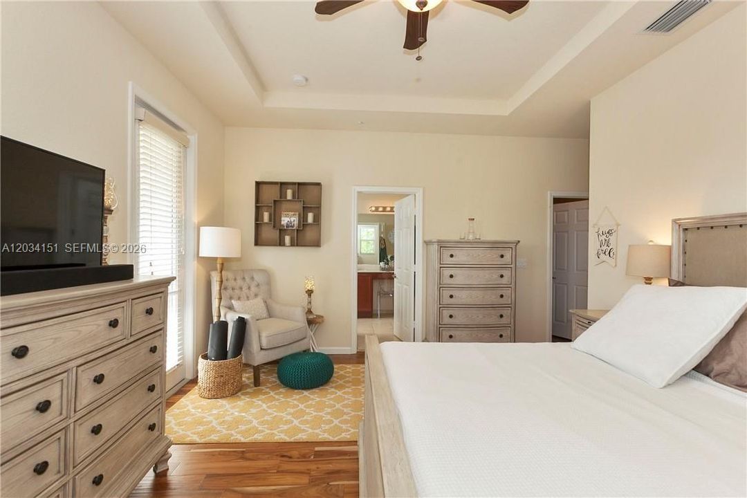 Active With Contract: $3,800 (4 beds, 3 baths, 2132 Square Feet)