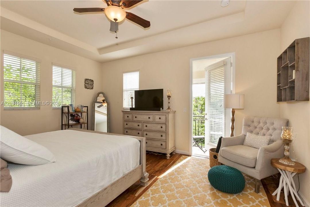 Active With Contract: $3,800 (4 beds, 3 baths, 2132 Square Feet)