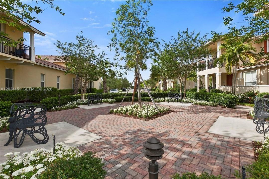 Active With Contract: $3,800 (4 beds, 3 baths, 2132 Square Feet)
