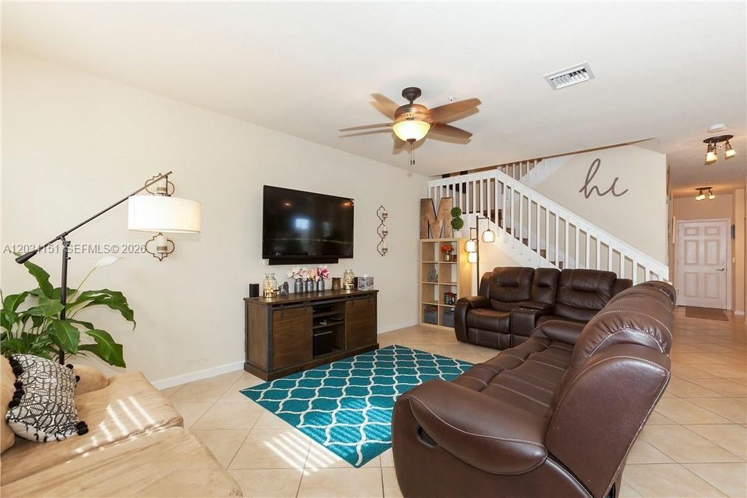 Active With Contract: $3,800 (4 beds, 3 baths, 2132 Square Feet)