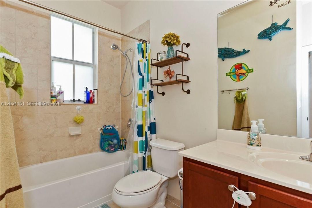 Active With Contract: $3,800 (4 beds, 3 baths, 2132 Square Feet)