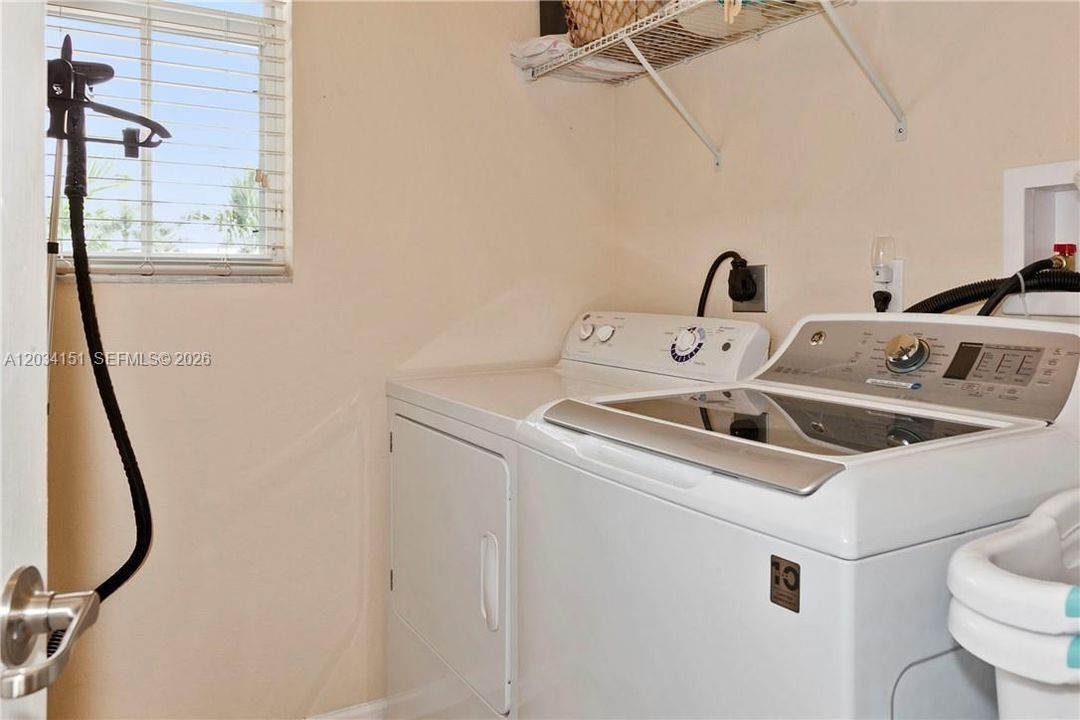 Active With Contract: $3,800 (4 beds, 3 baths, 2132 Square Feet)