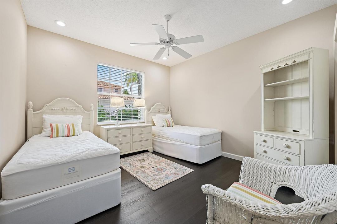 8164 Sandpiper Way