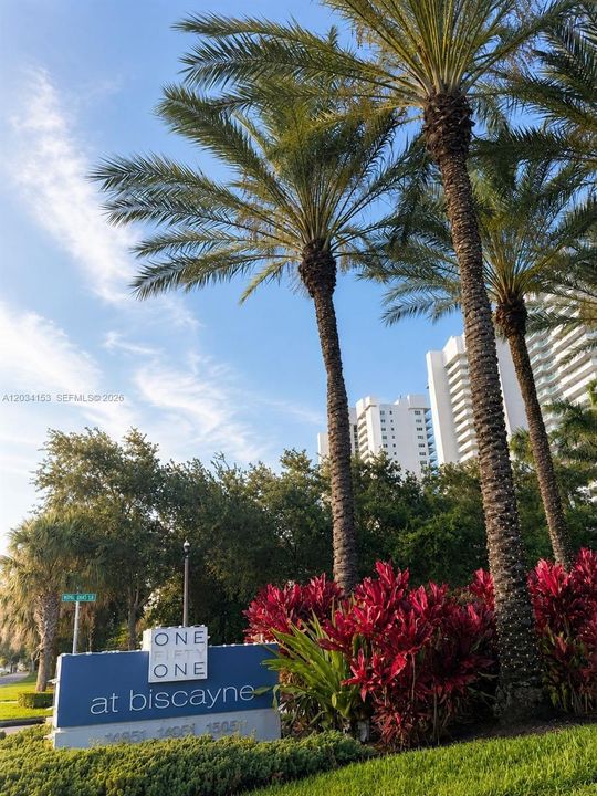 For Rent: $4,200 (3 beds, 3 baths, 1822 Square Feet)
