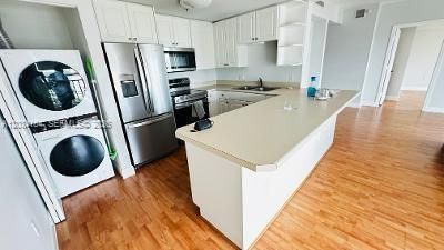 En Renta: $2,600 (1 camas, 1 baños, 831 Pies cuadrados)