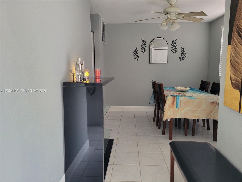 For Rent: $3,500 (3 beds, 2 baths, 1159 Square Feet)