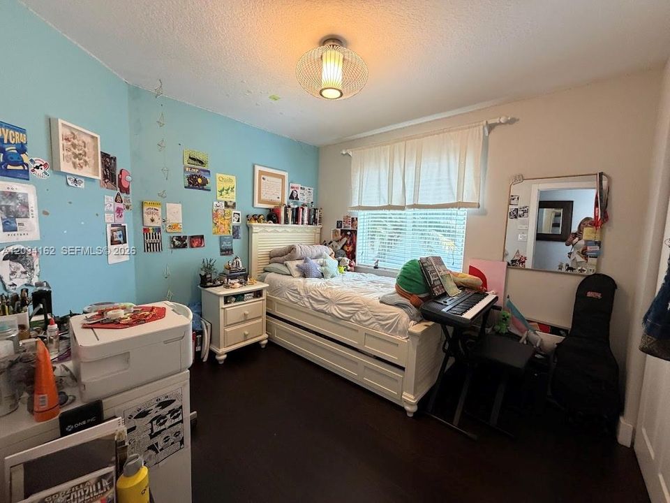 En Renta: $5,500 (4 camas, 2 baños, 2138 Pies cuadrados)