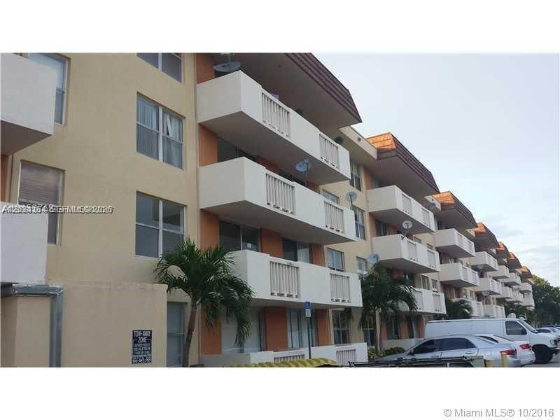 For Sale: $149,500 (1 beds, 1 baths, 610 Square Feet)
