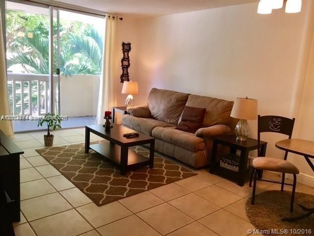 For Sale: $149,500 (1 beds, 1 baths, 610 Square Feet)
