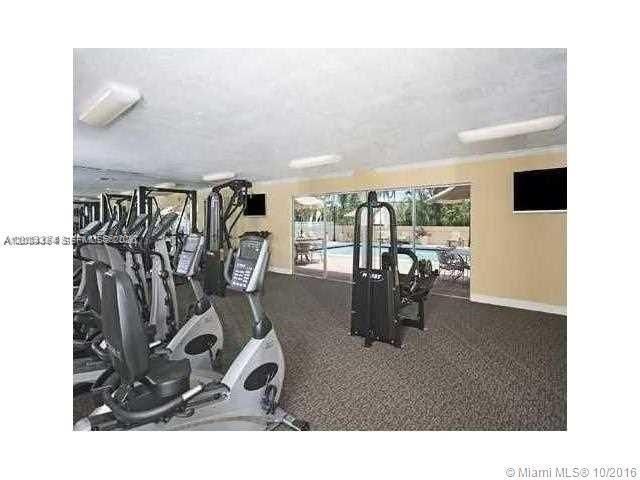For Sale: $149,500 (1 beds, 1 baths, 610 Square Feet)