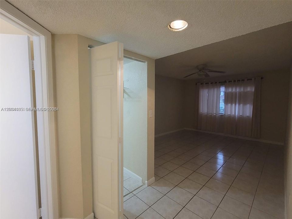 For Rent: $3,000 (3 beds, 2 baths, 1253 Square Feet)
