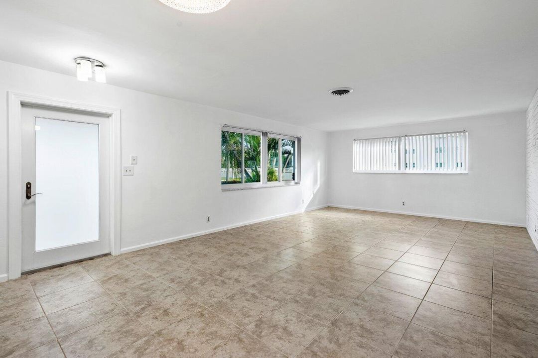 005-617Southeast8thAvenue-DeerfieldBeach