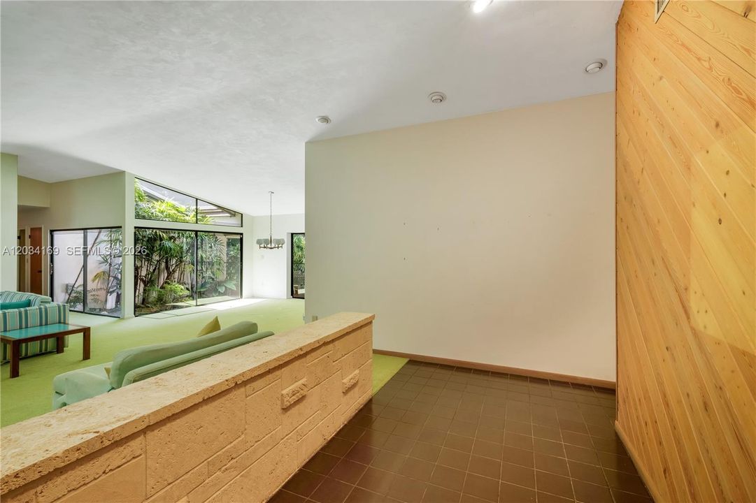 For Sale: $9,900,000 (4 beds, 3 baths, 3432 Square Feet)