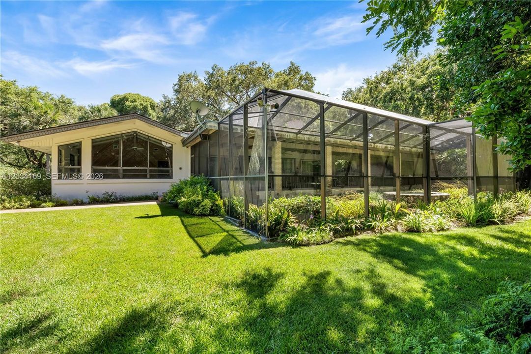 For Sale: $9,900,000 (4 beds, 3 baths, 3432 Square Feet)