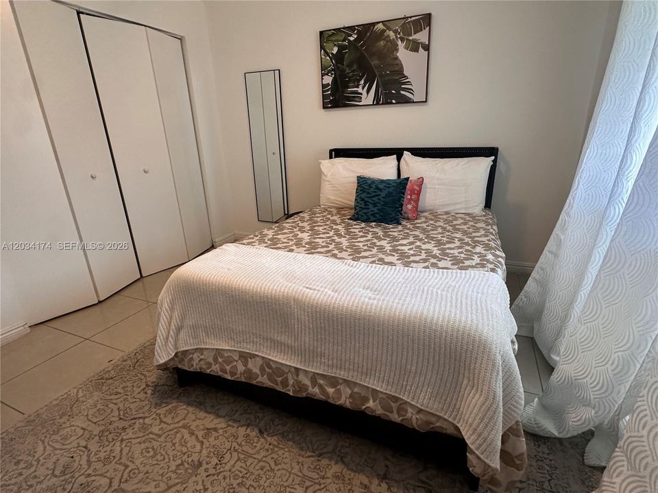For Rent: $3,100 (3 beds, 2 baths, 1200 Square Feet)