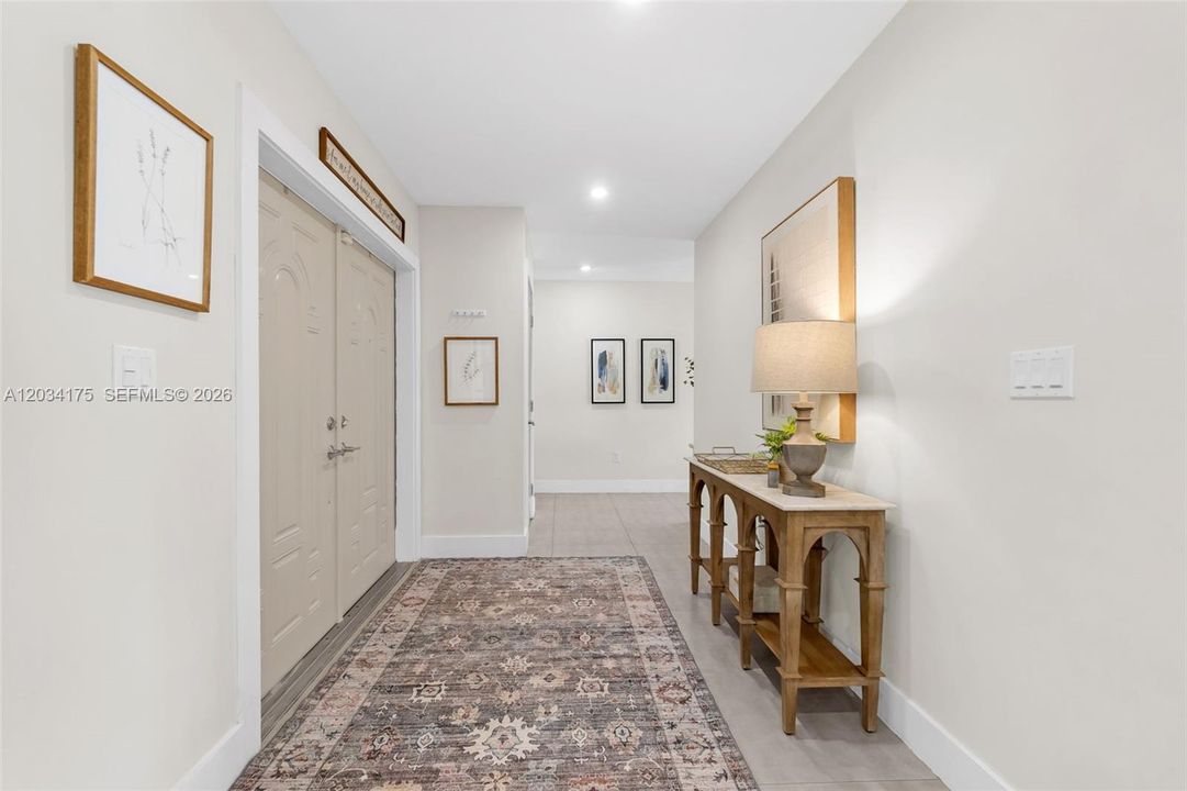 For Sale: $1,060,000 (3 beds, 2 baths, 2085 Square Feet)