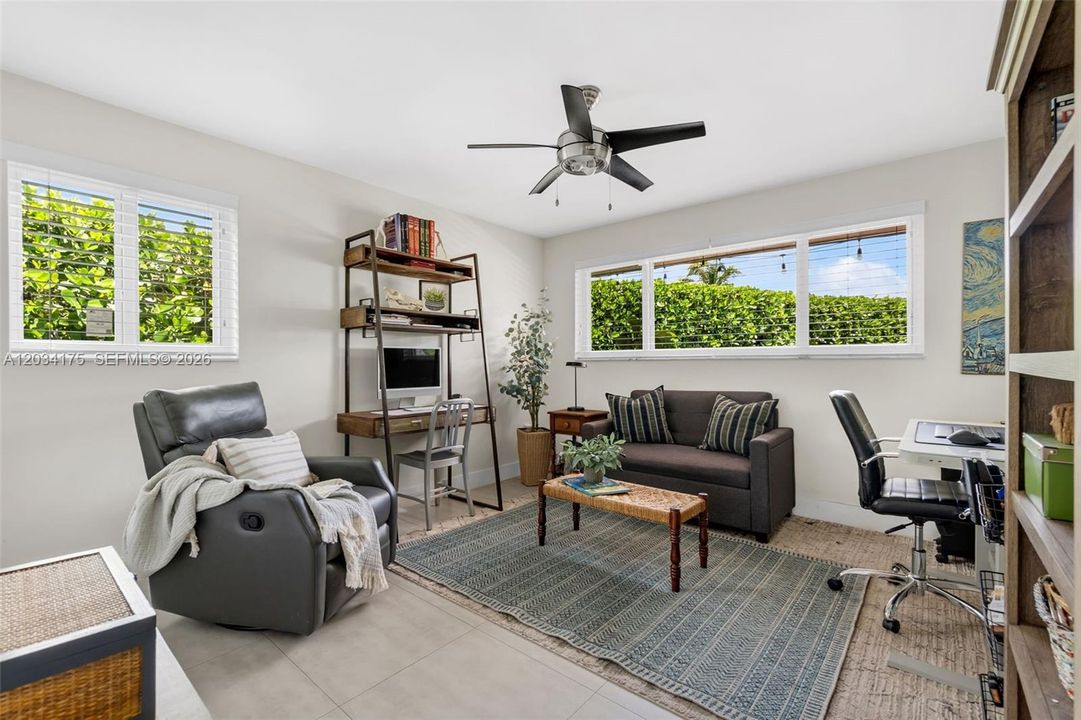 For Sale: $1,060,000 (3 beds, 2 baths, 2085 Square Feet)