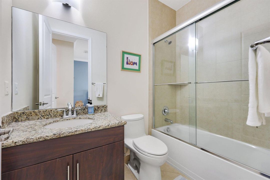 En-Suite Bathroom