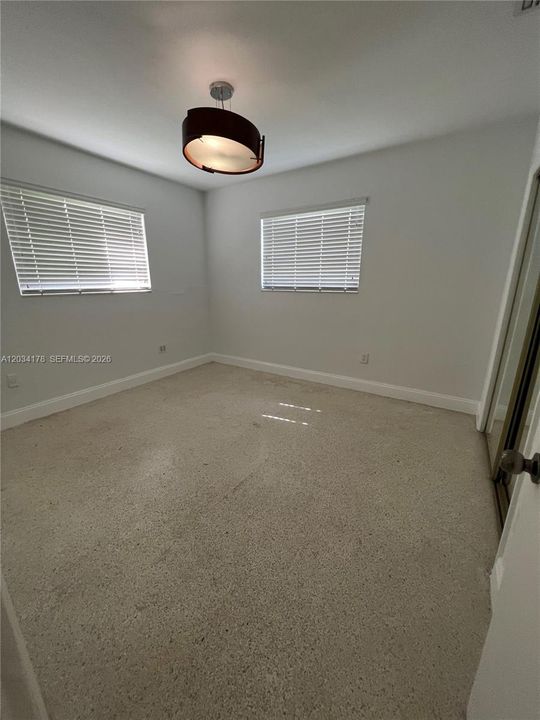 For Rent: $2,700 (2 beds, 1 baths, 1680 Square Feet)