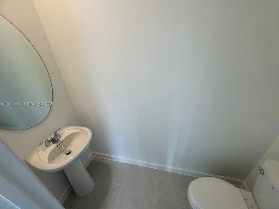 В аренду: $3,100 (4 спален, 3 ванн, 1790 Квадратных фут)