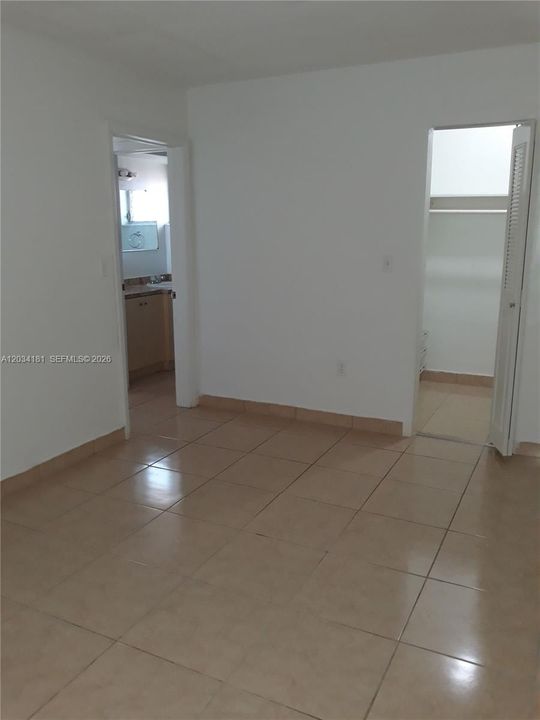 For Rent: $1,700 (1 beds, 1 baths, 800 Square Feet)