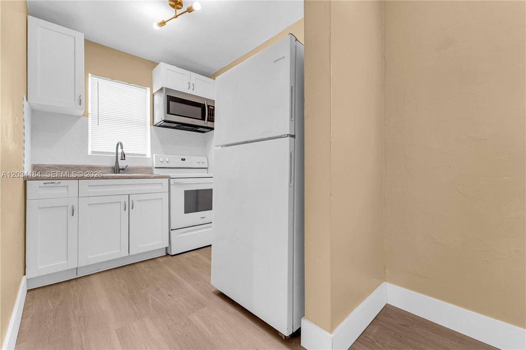 For Rent: $2,100 (2 beds, 1 baths, 1440 Square Feet)