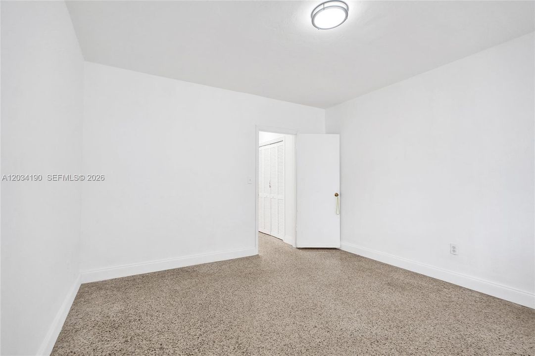 For Rent: $1,895 (1 beds, 1 baths, 6677 Square Feet)